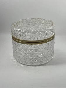 Vintage Französisch geschliffen Kristallglas Schmuckschatulle aufklappbar Schmuckschatulle Messingmontierungen - Bild 1 von 7