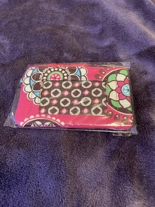 Neu mit Etikett Vera Bradley Cupcake rosa Reißverschluss Ausweisetui Schlüsselanhänger Geldbörse pink Muster im Ruhestand - Bild 1 von 2