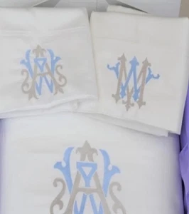 Monogrammiertes Blatt Set komplett, Königin oder König auf Bestellung - Bild 1 von 5