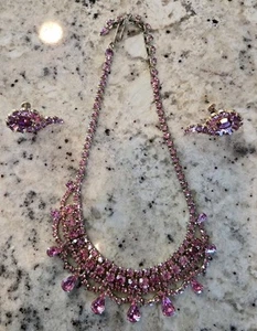 Vintage Vivid Pink Träne & runde Strass Kristall Latz Halskette & Ohrring Set - Bild 1 von 6