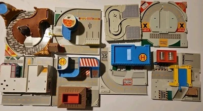 Vintage Galoob Micro Machines Travel City + Hiways & Biways Play Sets Parts Lot - Image 1 of 4