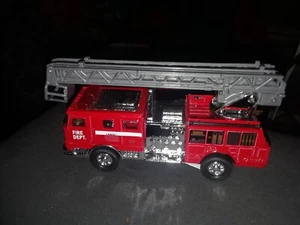 Fire Truck 5" Die Cast Pull Back Metal Toy Collectable 9.5" Extended Ladder - Picture 1 of 5