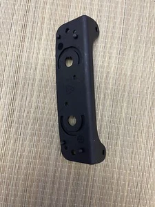 Cerradura de puerta automática con llave LokkLatch V6203 Deluxe pieza de repuesto placa de respaldo B - Imagen 1 de 3