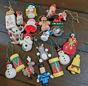 Vintage Holiday Ornaments Assorted Lightweight Wood/Flocked/21 Minis 3 Sets - Picture 1 of 5