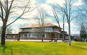 Oshkosh Wisconsin ~ Jesuit Retreat House ~ Seitenansicht ~ 1968 Postkarte - Bild 1 von 2