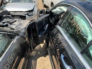 Interruptor Puerta Delantero MERCEDES CLASE CLA 14 15 16 17 18 19 - Imagen 1 de 1