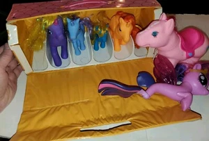 Vintage 1983 My Little Pony Tragetasche 6 Ponys # 90800 Pferdestall Meerjungfrau - Bild 1 von 14