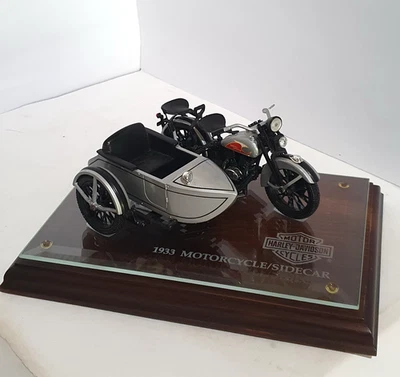 1933 Harley Davidson Motorcycle / Sidecar Bank  1:12 Scale  ( NEW in BOX ) — 第 1/4 张图片