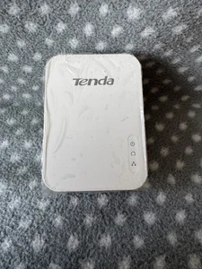 Tenda P3 Gigabit Powerline Adapter AV1000 4K HD 1000Mbps Tested WiFi Booster - Picture 1 of 4