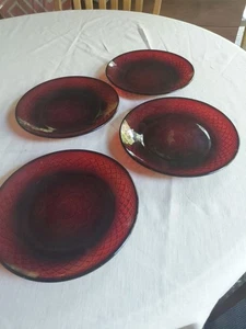 Cristal D'Arques 8" Salatteller 4er Set Antik Rubinrot Frankreich - Bild 1 von 7