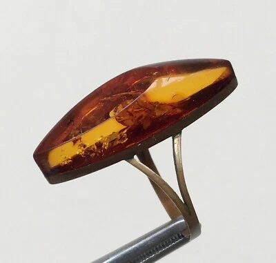 Antiguo anillo de latón ámbar vintage, anillo ámbar caramelo caliente natural URSS talla 7,5 Foto 1 de 4