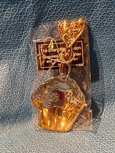 Ganz Cupcake Theme The Everything Spoon Teabag Holder Tablespoon Spoonrest - Picture 1 of 9