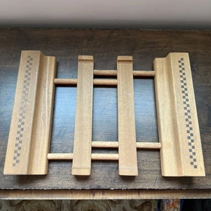 Pampered Chef Holz Steinzeug Kasserolle Erweiterbar Untersetzer Schale Halter Träger - Bild 1 von 9