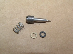GS1000 GS850 GS650 GSX1100 GSF1200 GS550 GSX600 GS750 CARBURETOR NEEDLE SCREW - Picture 1 of 4
