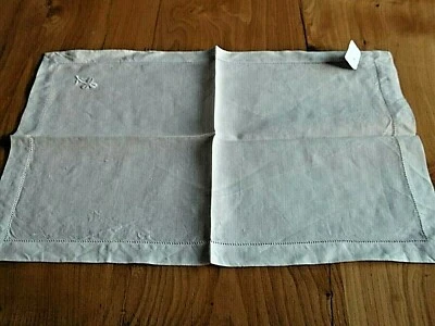 Linge ancien Napperon rectangle lin  avec broderie et jours  - Photo 1/3