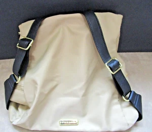 Steve Madden Nylon Rucksack goldbraun mit schwarzem Rand mehrere Reißverschlussfächer - Bild 1 von 13