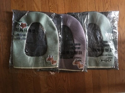 Alfombrilla de asiento de inodoro verde claro/marrón suave 3 piezas: se adapta a asientos estándar de 37-38,5 cm de ancho Foto 1 de 4