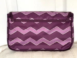 Borsa trucco THIRTY ONE da viaggio viola design Chevron tri pieghevole 9,5 x 5,5 - Foto 1 di 10