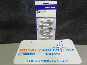 Genuine Volvo Spark Plug Kit for S80-960-S90-V90 OE OEM 8642661 - Picture 1 of 2