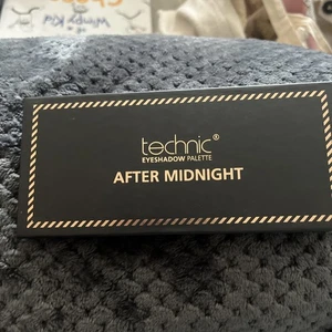 Technic Eyeshadow Palette - After Midnight -  12 Shades - Picture 1 of 2