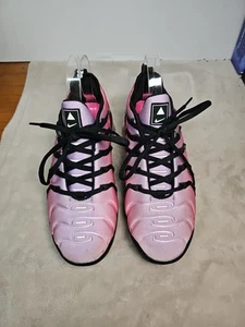 Women's Size 8 - Nike AirMax Be True Pride Pink Purple Rainbow - Picture 1 of 13