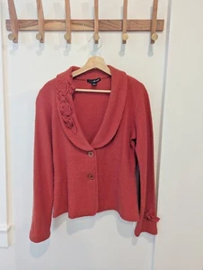 100% wool vintage red Cardigan sustainable fashion with flower detail, size S - Picture 1 of 7