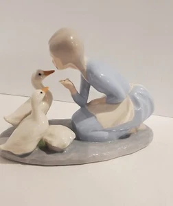 Vintage Porcelain Lady In Blue Dress Feeding Ducks Helene 1985 - Picture 1 of 11