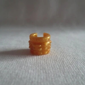 ¡NUEVO! Barbie Fashionista 2021 muñeca oro mate pulsera ropa joyería accesorio - Imagen 1 de 2