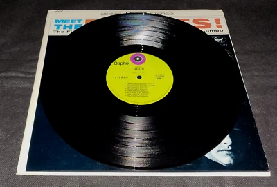 NM MEET THE BEATLES '69 CAPITOL ST 8-2047 RECORD CLUB PRESSING EDITION 3-STRIPES - Image 1 of 4