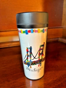 Plastic “Michigan-Mackinac Bridge” tumbler with locking Top! 16 Oz/473 ml. - Picture 1 of 5