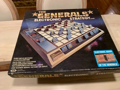 Juego de Estrategia Electrónica The Generals NUEVO JUEGO SIN USAR PIEZAS TODAVÍA EN ÁRBOLES WOW Foto 1 de 4