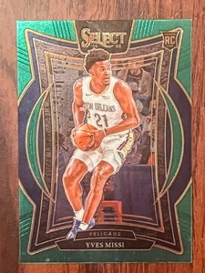 2024-25 Panini Select - Concourse Yves Missi #88 Green Stars Prizm (RC) - Picture 1 of 3