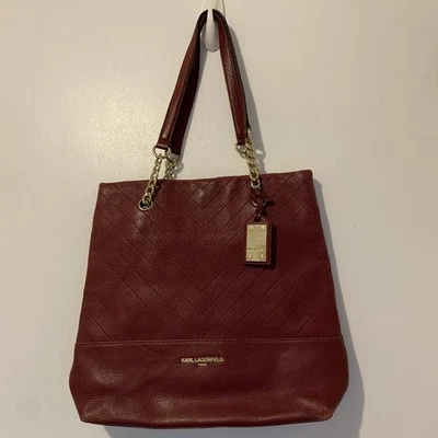 Bolso de Mano Karl Lagerfeld Paris Merlot de Cuero Cartera con Dije de Bolso Foto 1 de 4
