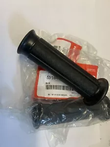 EMPUÑADURAS DE BARRA DE MANGO HONDA GENUINAS HONDA HONDA HONDA 27 CB1 CB1 CB1 CB 1 CB400 CB 400 - Imagen 1 de 1