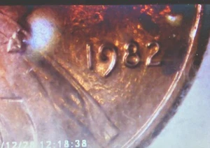 1982 lincoln cent set - Picture 1 of 3