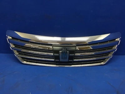 Grille de radiateur avant Toyota Crown GWS204 JDM - Photo 1/4