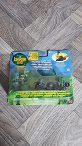 Disney A Bug's Life Ant Island Fights Back Figurines Set - Picture 1 of 5