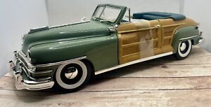 1/18 Motor City Classic VHTF!  "1948 CHRYSLER TOWN & COUNTRY" *Real Wood  *Clean