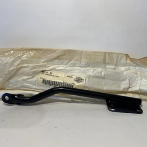 Harley-Davidson 90414–00 left turn signal support 87–05 FLST, FXST saddlebag OEM - Picture 1 of 2