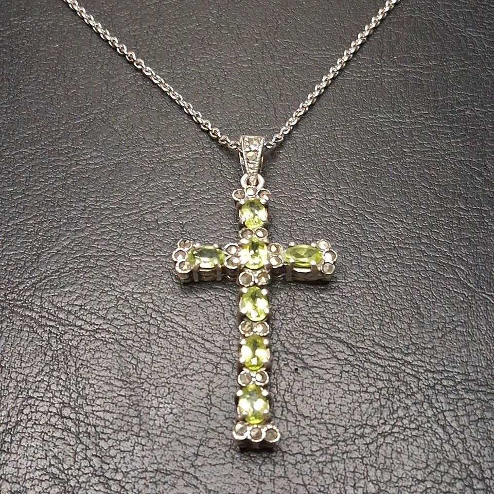 STERLING SILVER 925 Necklace Green Perriot & Malachite Cross Pendent. 15.995 Foto 1 de 4