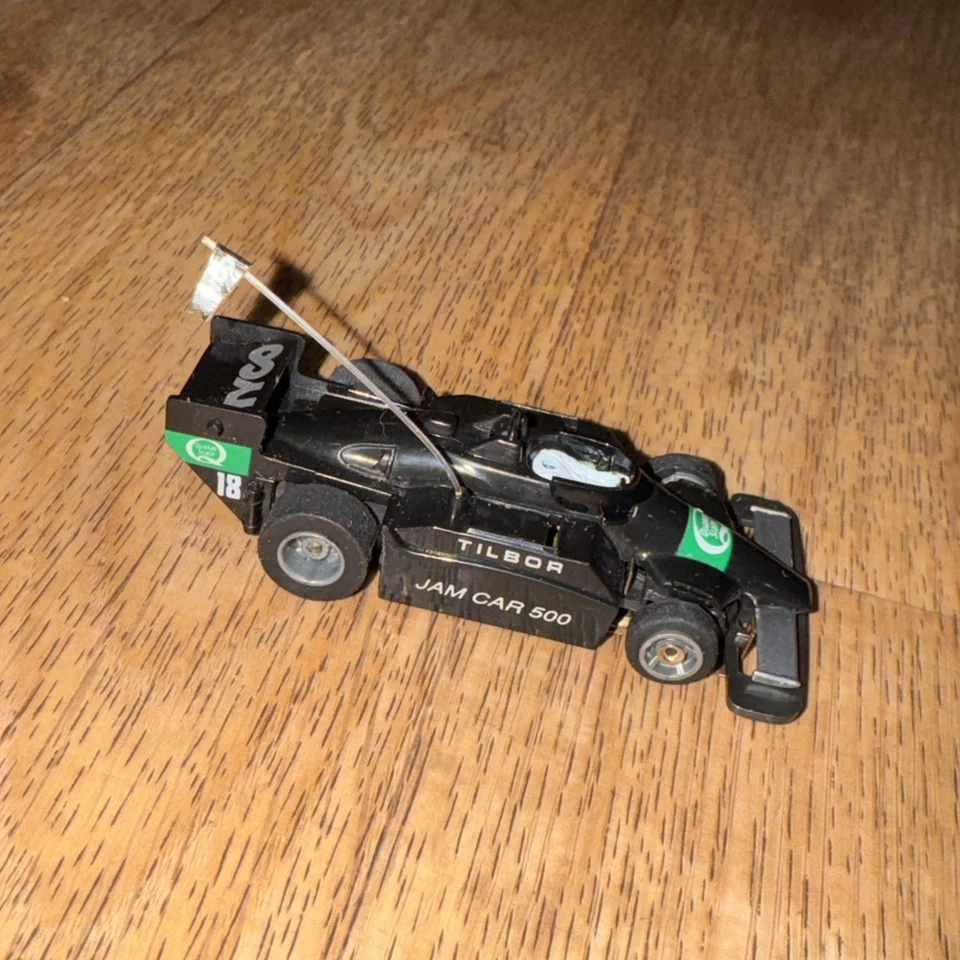 Трассовая автомодель Tyco TCR Total Control Racing Quaker State Formula 1 Indy Run - Изображение 1 из 4