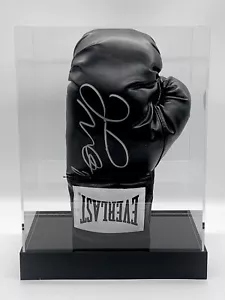 RARE Floyd Mayweather Signed Boxing Glove + COA + PROOF + CASE AUTOGRAPH TBE TMT - Picture 1 of 5