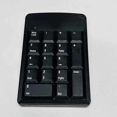 Targus Numeric Keypad Keyboard With Retractable USB Cable For Laptop PAUK001  - Image 1 of 4