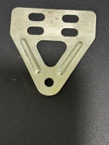 ! VINTAGE PLETSCHER PLETCHER REAR RACK MOUNTING BRACKET ANTI SLIP READ COND NOS - Picture 1 of 2