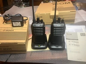 (2) Icom IC-F4001 16-Chan UHF Handheld Radios Programmed with GMRS & HAM 440 MHz - Photo 1/9