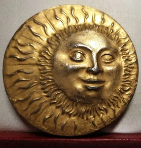 French table medal Sun with human face 63mm - Picture 1 of 2