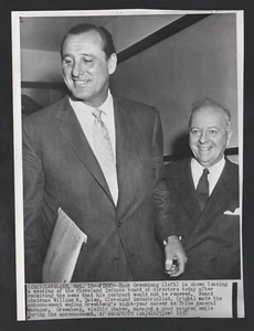 1957 Press Photo, Hank Greenberg Detroit Tigers, 2x AL MVP, 4x AL HOME RUN KING - Picture 1 of 2