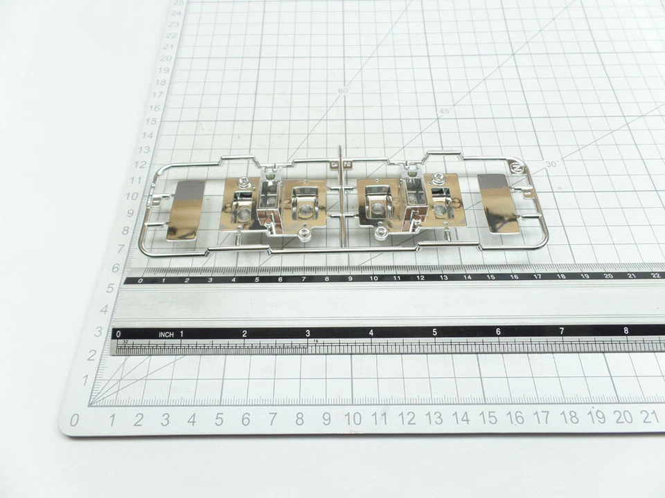 Tamiya 1:14 Volvo FH12 Globetrotter 420 0115274 N-Pieces  Reflectors Mirror TL4® - Image 1 of 1