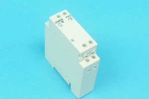 Crouzet 88883800 M2S modular timer relay (0.1/0.035 sec) 24VDC/VAC 110-127VAC - Picture 1 of 2