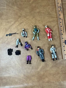 Lote de piezas de brazos de piernas de torso GI Joe de colección figura ARAH V1 víbora poca luz ETC - Imagen 1 de 13